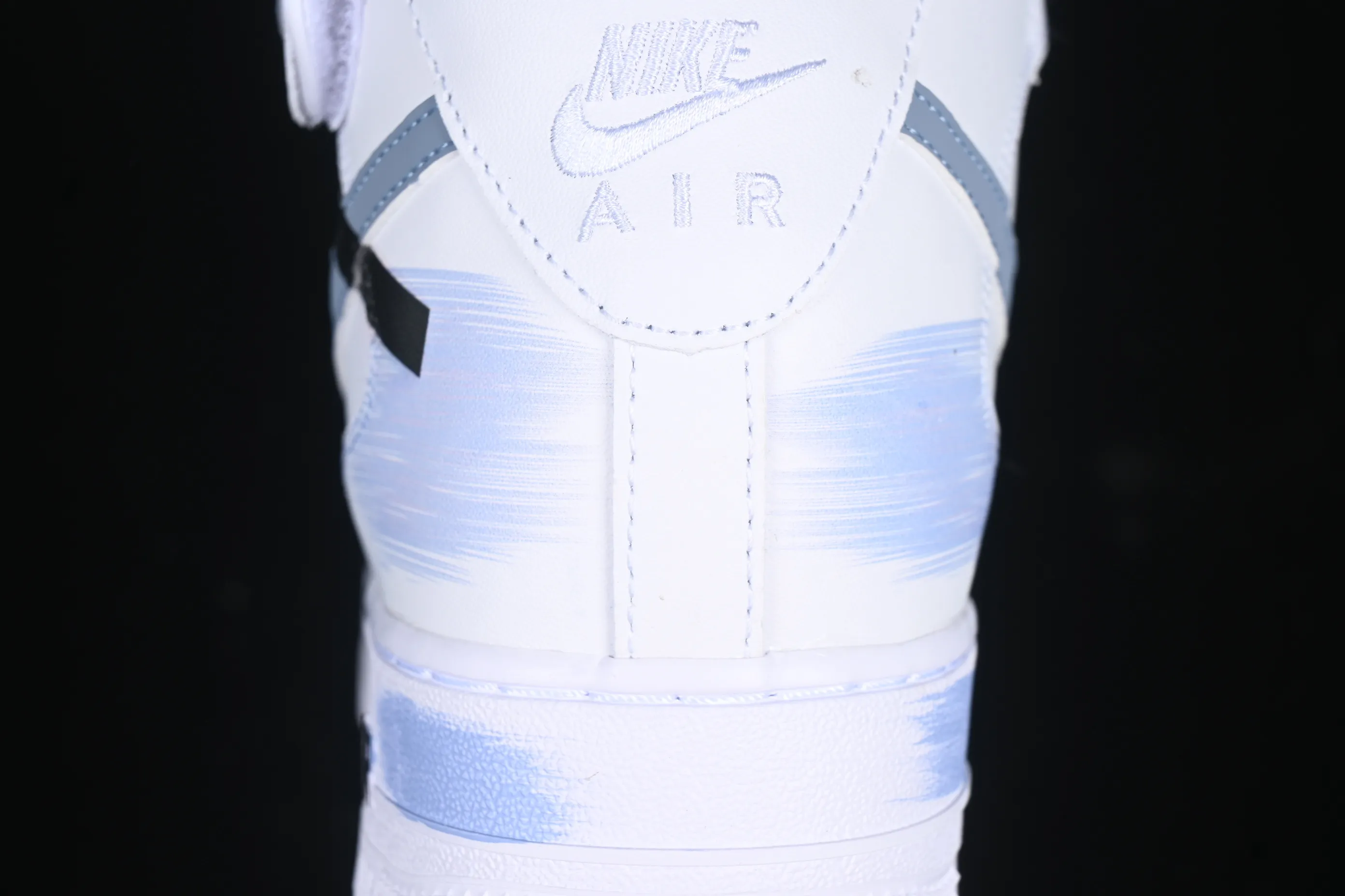 All Categories Nk Air Force 1 Air Force Series Nk Air Force 1 Mid Air Force Mid Nk Air Force 1'07 Mid Broken Hook Inkjet Painting Second Dimension Theme Air Force One Mid Casual Sneakers ZH0316-056